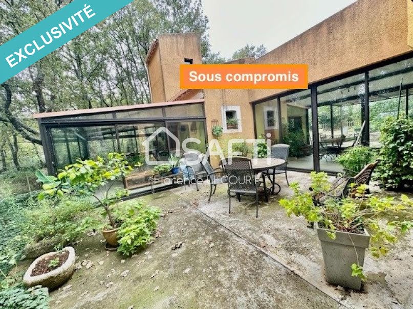 Vente maison 4 pièces 146 m² à Saint-Maximin-la-Sainte-Baume (83470), 495 000 €