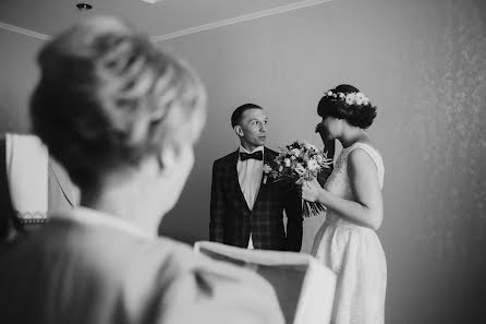 結婚式の写真家Viktoriya Yanushevich (vikayanuahevych)。2015 10月6日の写真