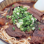 【杭州南路】老張牛肉麵(老店)