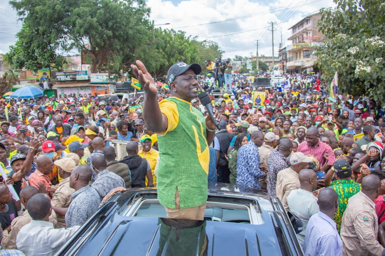 DP William Ruto addressing Limuru residents in Kiambu County on Sunday during the Kenya Kwanza Alliance rally.