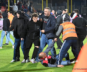 🎥 Heethoofden van RWDM bestormen het veld van Seraing en gaan confrontatie aan met thuissupporters na mislopen promotie