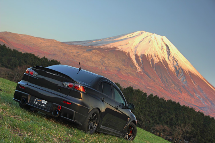 ランサーエボリューションのドライブ・朝霧高原・富士山とコラボに関するカスタム事例の投稿画像7枚目