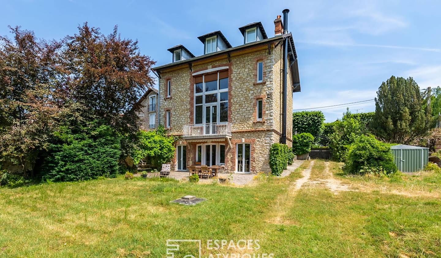 Maison avec piscine et terrasse La Ferté-Alais