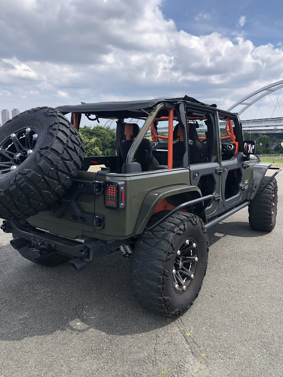 ラングラーアンリミテッドのjeep wrangler・カスタム・日本初に関するカスタム事例の投稿画像4枚目