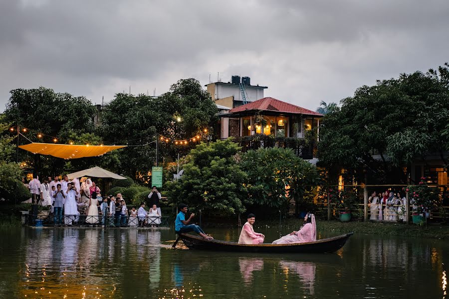 Wedding photographer Momo Chakraborty (momo). Photo of 16 October 2023