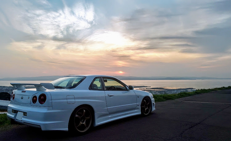 プリウスの夕焼けショット・一眼不調につき・TOPはオジラさん撮影w・あとはスマホw・チームローガン九州に関するカスタム事例の投稿画像3枚目