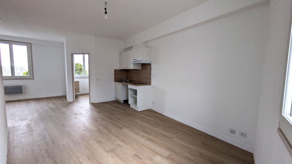 Location  loft 1 pièce 31 m² à Rodez (12000), 360 €