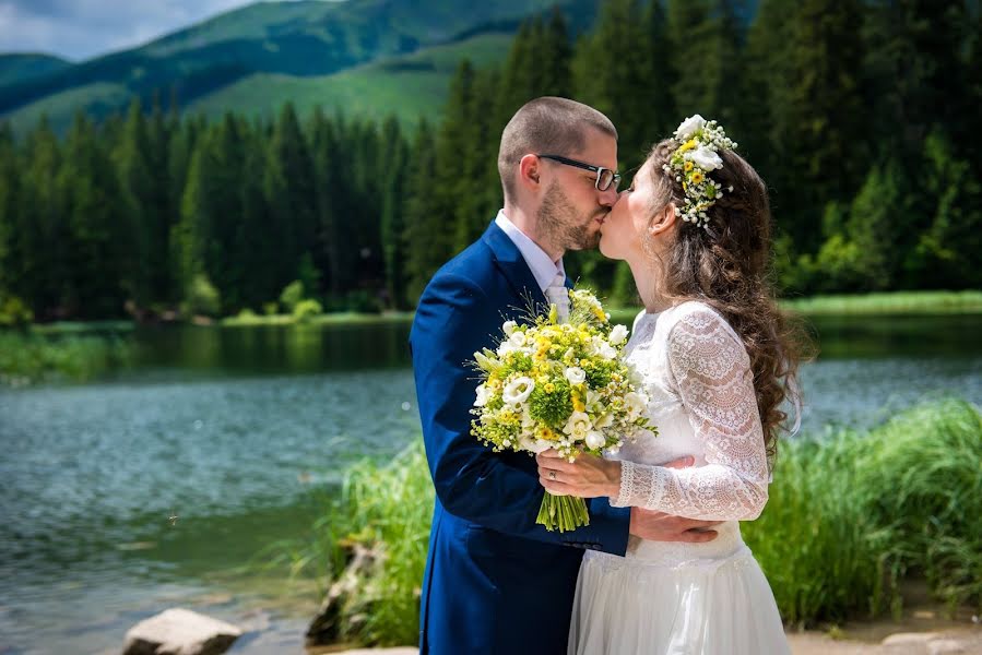 Fotografo di matrimoni Alexander Alexander Uhrin (uhrinalexander). Foto del 16 aprile 2019