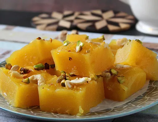 Kozhikodan Halwa Pineapple(1kg)