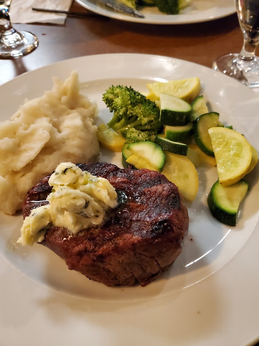 Filet mignon, buttermilk mashed potatoes