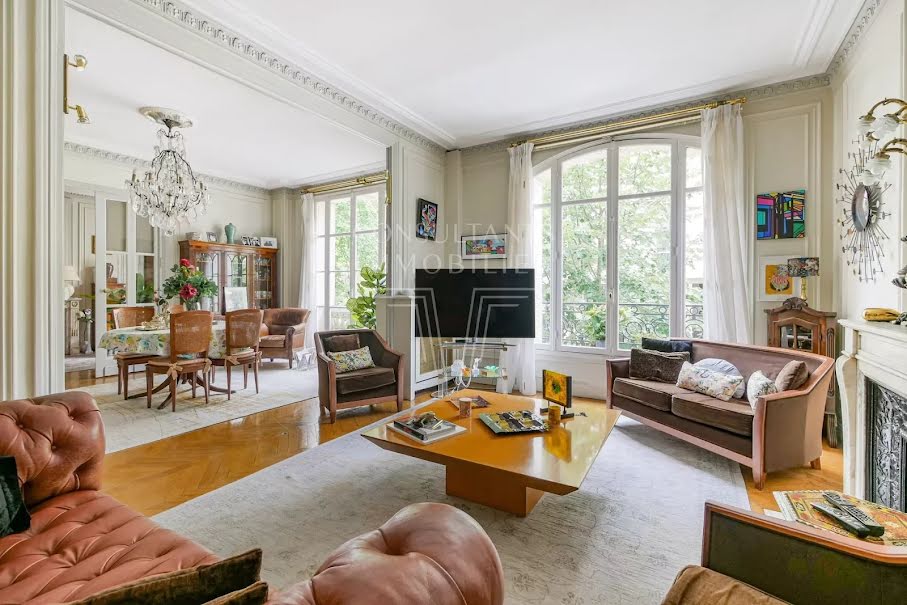 Vente appartement 5 pièces 135 m² à Paris 16ème (75016), 1 495 000 €