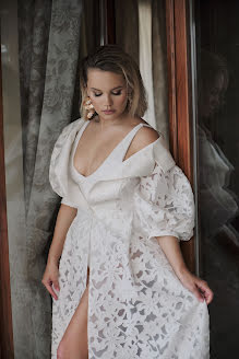 Wedding photographer Nataliya Tolstikova (natalielola). Photo of 24 May 2023