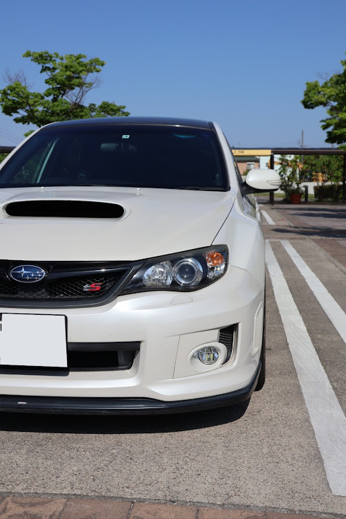インプレッサ WRX STIのGW・IKEA・スタバ・カメラの練習・GVBインプレッサに関するカスタム事例の投稿画像4枚目