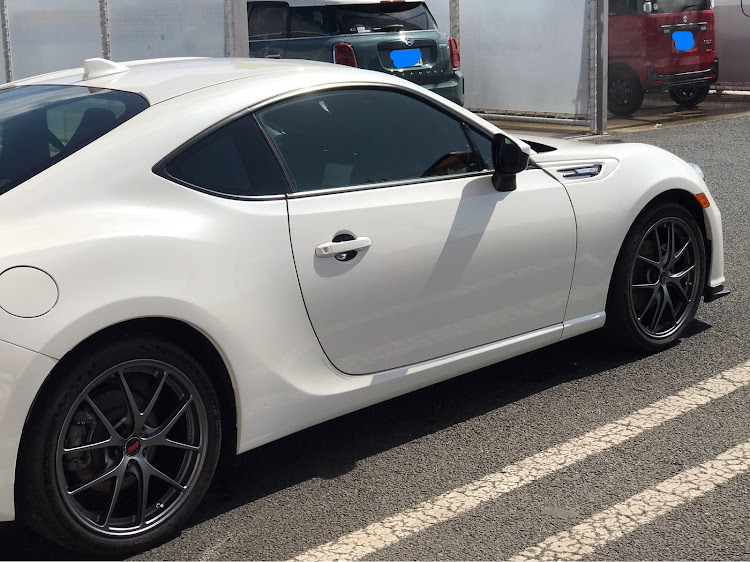 BRZの洗車・まごころを込めて洗車・柴犬ちゃん可愛すぎ(*´艸`*)に関するカスタム事例の投稿画像13枚目