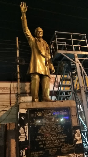 Rajiv Gandhi Statue