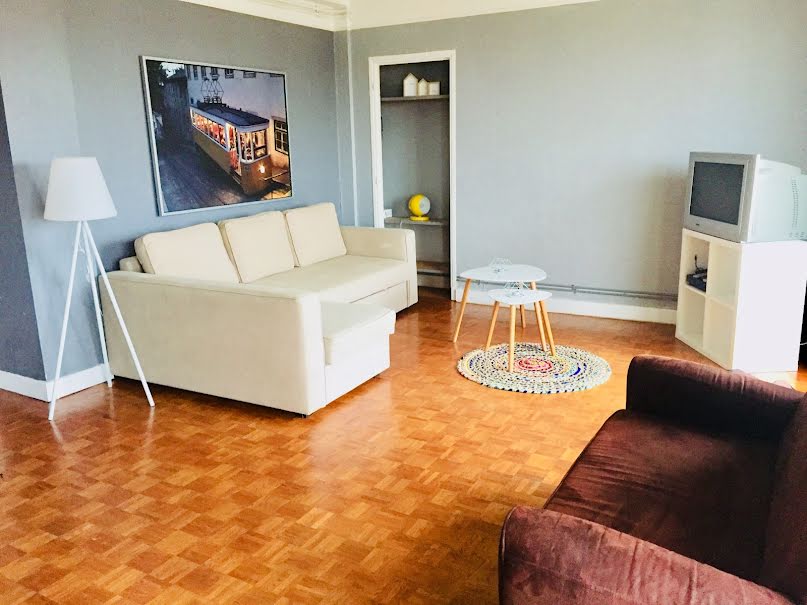 Location meublée appartement 4 pièces 82 m² à Carcassonne (11000), 720 €