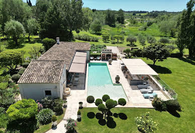 Maison avec piscine et terrasse 14