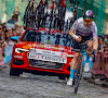 Jan Tratnik zit terug op de fiets na zijn val in de Giro