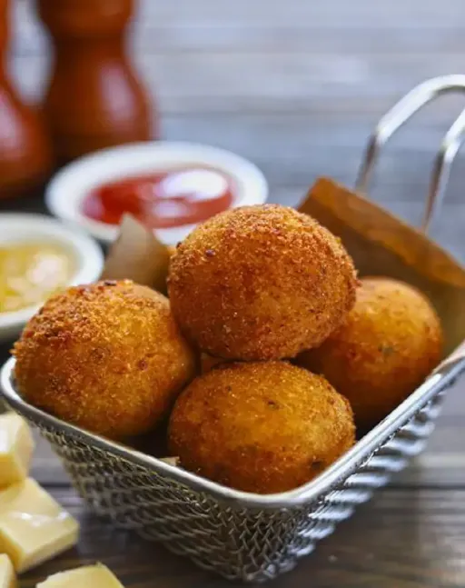 Cheese Balls [4 Pieces]