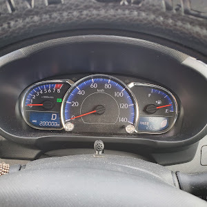 ムーヴカスタム LA100S