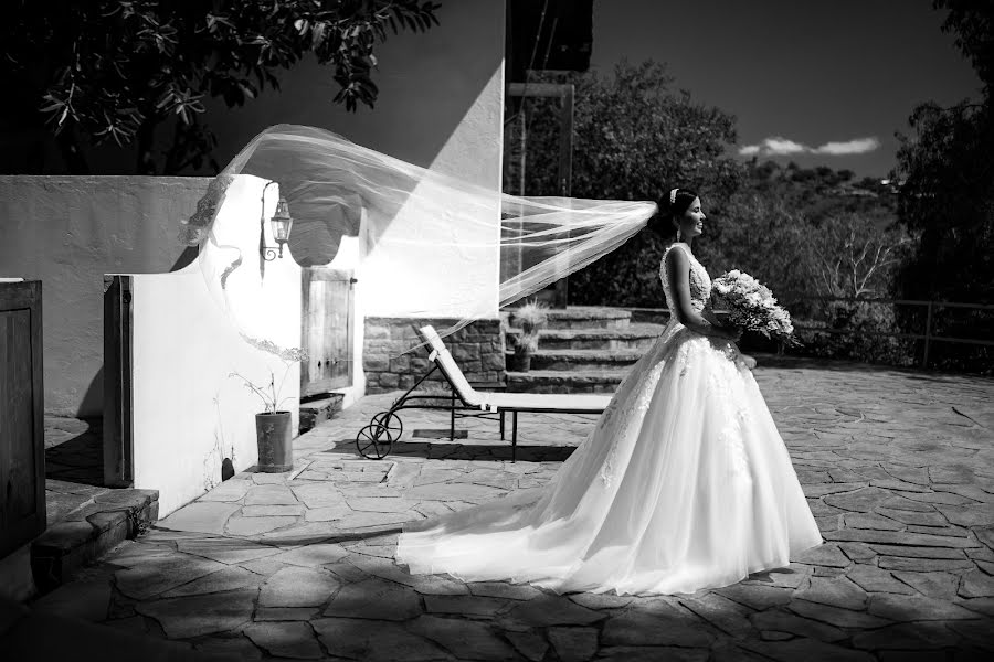 Fotografo di matrimoni Christian Puello (puelloconde). Foto del 11 ottobre 2021