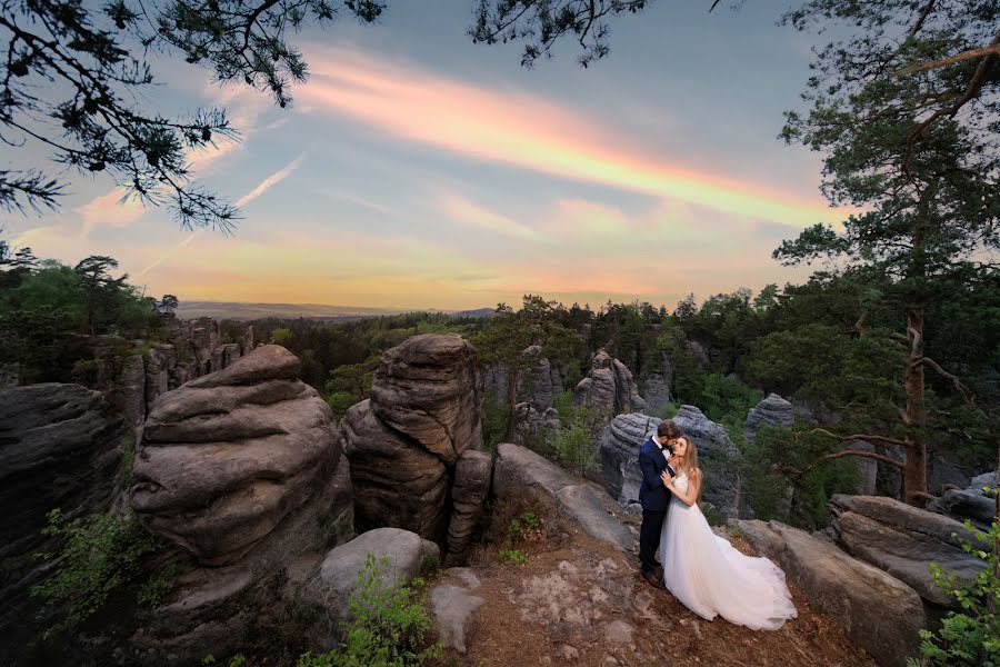 Fotografo di matrimoni Tomasz Bakiera (tomaszbakiera). Foto del 18 febbraio 2020