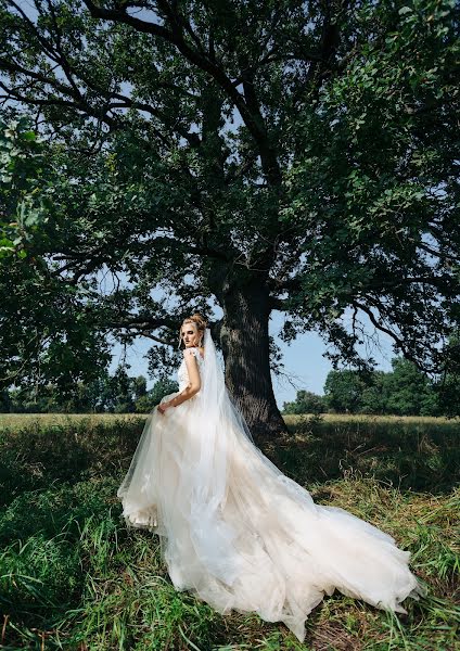 Wedding photographer Zhenya Ermakovec (ermakovec). Photo of 13 November 2018