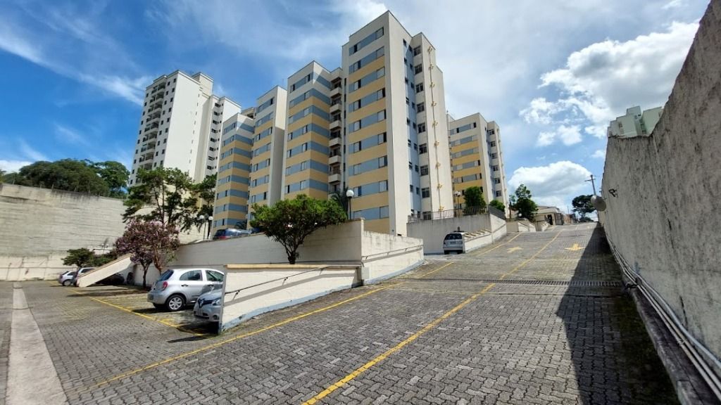 Apartamentos à venda Conjunto Residencial Trinta e Um de Março