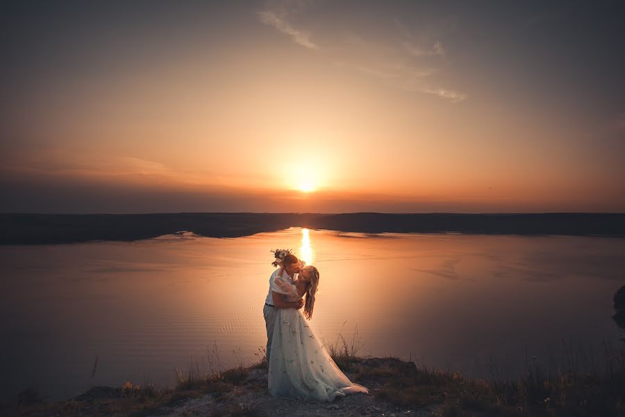 Hochzeitsfotograf Oleksandr Shevchuk (shinjukyo). Foto vom 4. Juli 2019