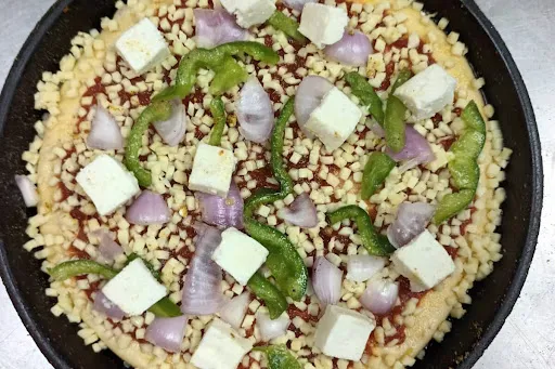 Paneer Makhani Pizza