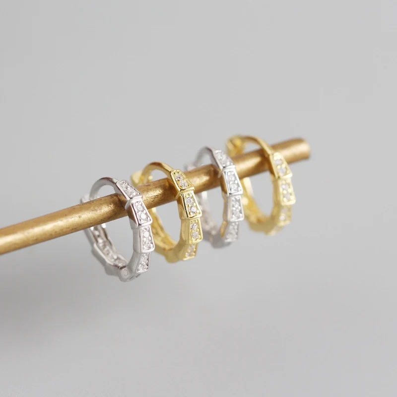 S925 Sterling Zilver INS Geometrisch Diamant Design Oorclip Zonder Piercing Elegant
