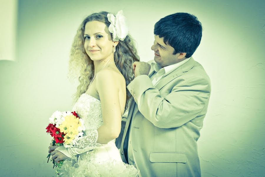 婚礼摄影师Viktoriya Bushakova（bushakova）。2014 12月19日的照片