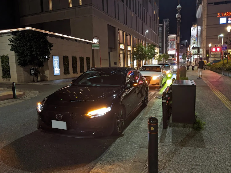 MAZDA3の20クラウンロイヤルサルーン・21クラウン ロイヤルサルーン・箱崎ふ頭・立駐コラボ・福岡天神に関するカスタム事例の投稿画像6枚目