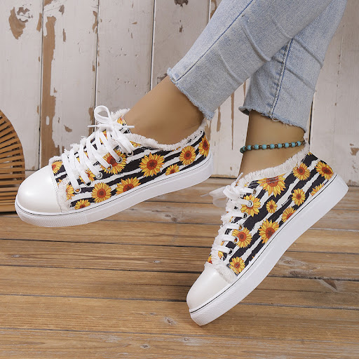Title 5, Womens Large Flat Bottomed Graffiti Canvas Sho...