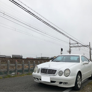 CLK クーペ C208