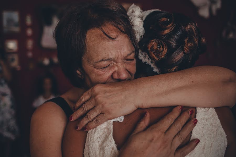 Hääkuvaaja Angelo Latina (fotographare). Kuva otettu 26. marraskuuta 2015