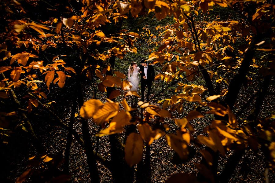 Fotógrafo de casamento Marius Stoian (stoian). Foto de 28 de outubro 2022