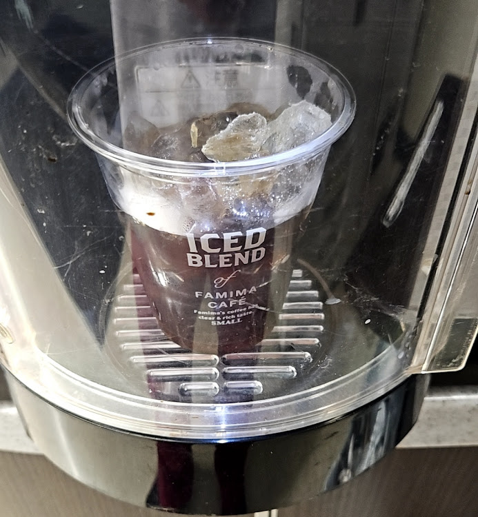 ヴォクシーの餃子の王将太子店・いつものコンビニ・アイビスの10円コーナー・家でゴロゴロに関するカスタム事例の投稿画像2枚目
