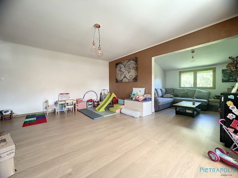 Vente appartement 4 pièces 98 m² à La Buisse (38500), 249 000 €