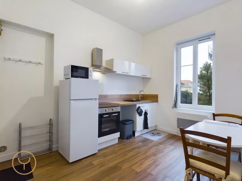 Location meublée appartement 1 pièce 25.83 m² à Troyes (10000), 530 €