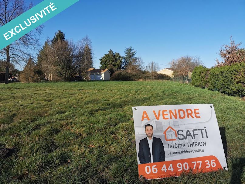 Vente terrain  1200 m² à Saint-Yzan-de-Soudiac (33920), 50 000 €