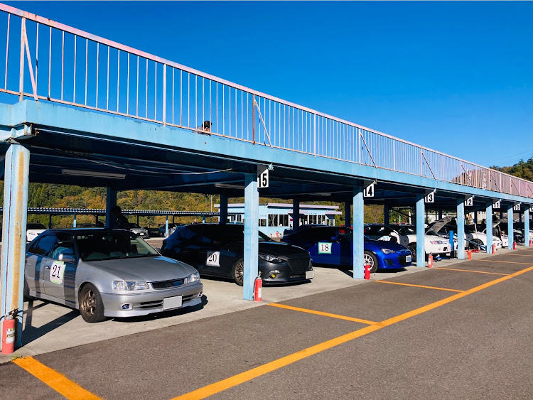 カローラレビンのコシミズモータースポーツ・8000までキッチリ回せww・暴走半島わくわく集会・リンクサーキット・暴走半島に関するカスタム事例の投稿画像2枚目
