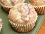 Glazed Doughnut Muffins was pinched from <a href="http://www.keyingredient.com/recipes/633214672/glazed-doughnut-muffins/" target="_blank">www.keyingredient.com.</a>