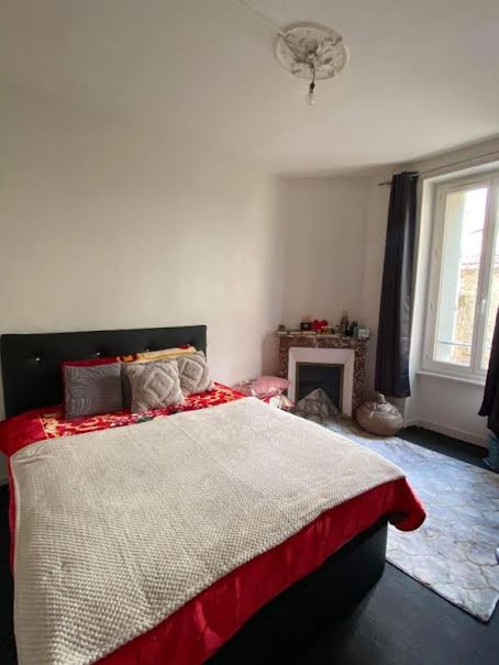 Location  appartement 1 pièce 55 m² à Limoges (87000), 535 €