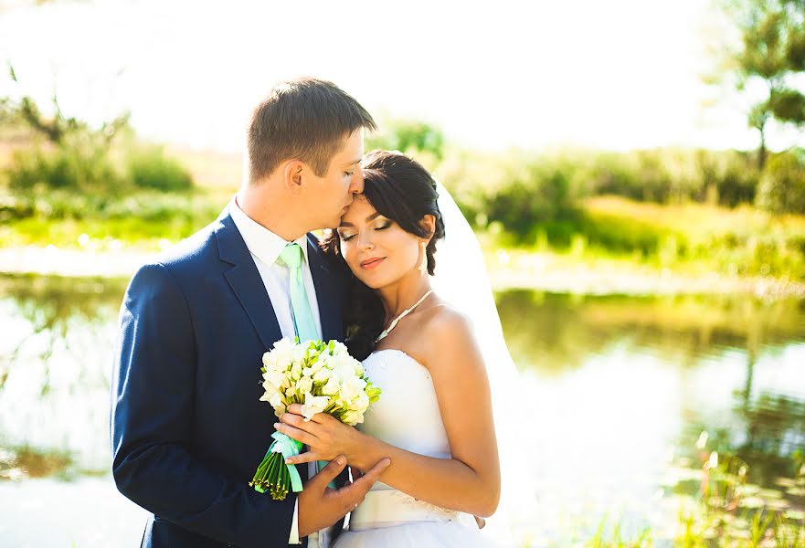 Fotógrafo de casamento Anastasiya Vanyuk (asya88). Foto de 21 de agosto 2016