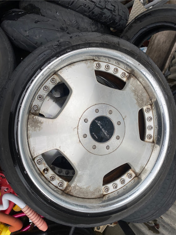 セドリックセダンの西九州連合 car club 和楽・ホイール交換・残暑お見舞い申し上げます・孫ちゃん‼️🦷歯が生えた✨・430セダン＆Y30セダンに関するカスタム事例の投稿画像5枚目