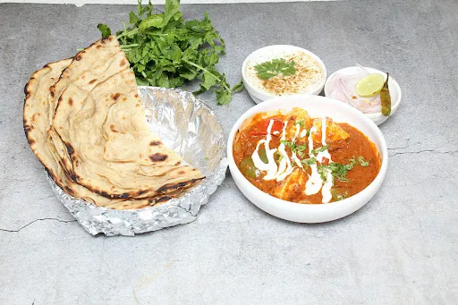 Kadhai Paneer + 1 Lachha Paratha +raita