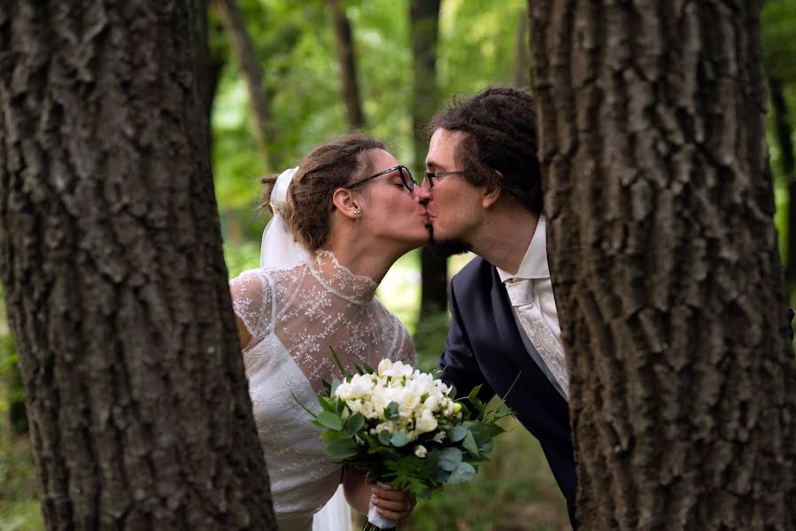 Fotografo di matrimoni Panna Bicskó-Pálvölgyi (palvolgyipanna). Foto del 3 marzo 2019