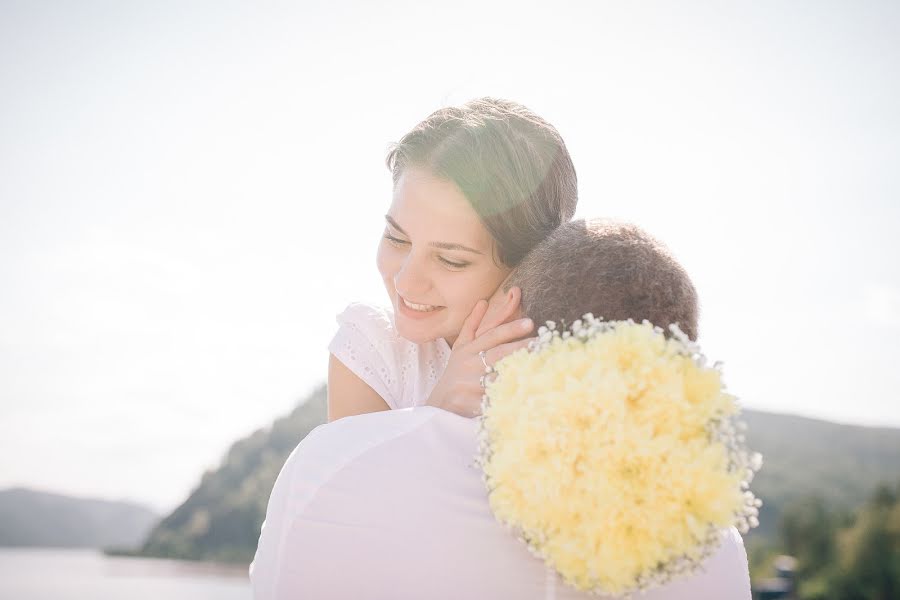 Fotografo di matrimoni Evgeniy Popov (evgeniypopov). Foto del 26 marzo 2016