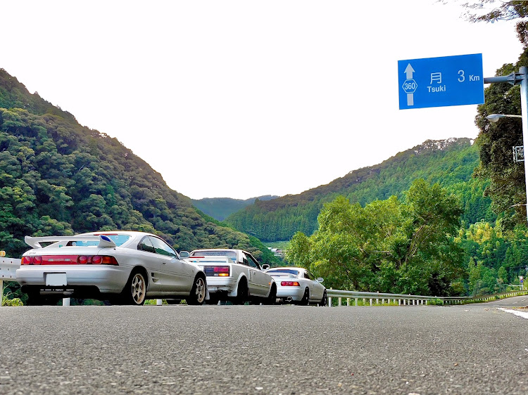 MR2の船明ダム・月まで3km・そうだ、みんなで月に行こう・浜松餃子 初代しげ・ホワイト軍団ツーリングin浜松市に関するカスタム事例の投稿画像1枚目